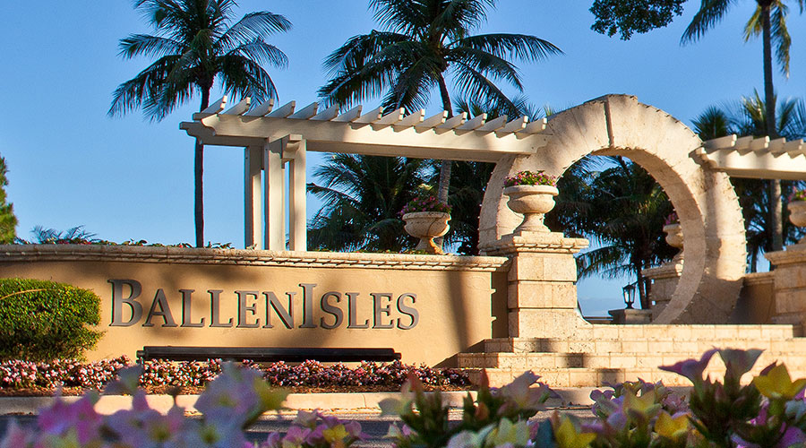 Available homes in Palm Beach Gardens